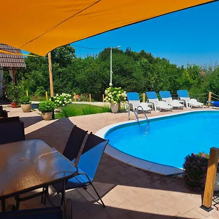 Dağ evi Koliba La Perla *